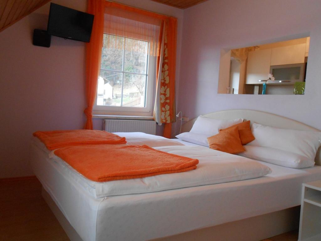 Privatzimmer Haus Gschweitl Semriach Номер фото
